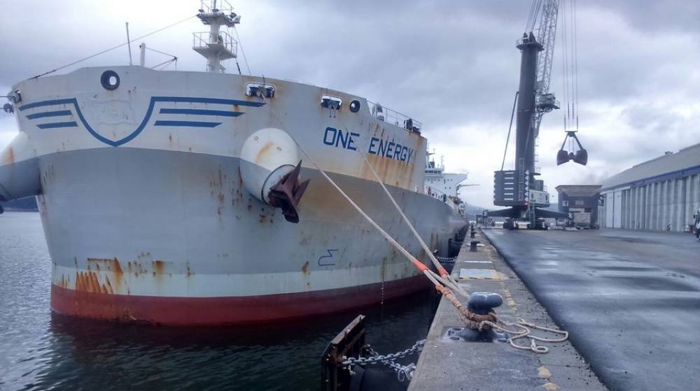 El Puerto de Mar&iacute;n recibe la mayor descarga de cereal de su historia en un s&oacute;lo barco