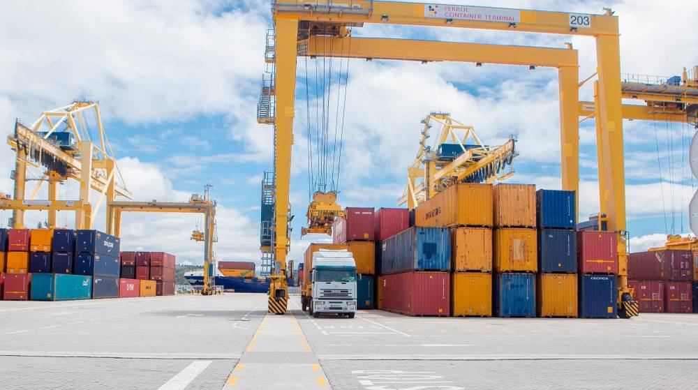 La terminal de contenedores de Ferrol se refuerza con la instalación de Atium Logistic Group