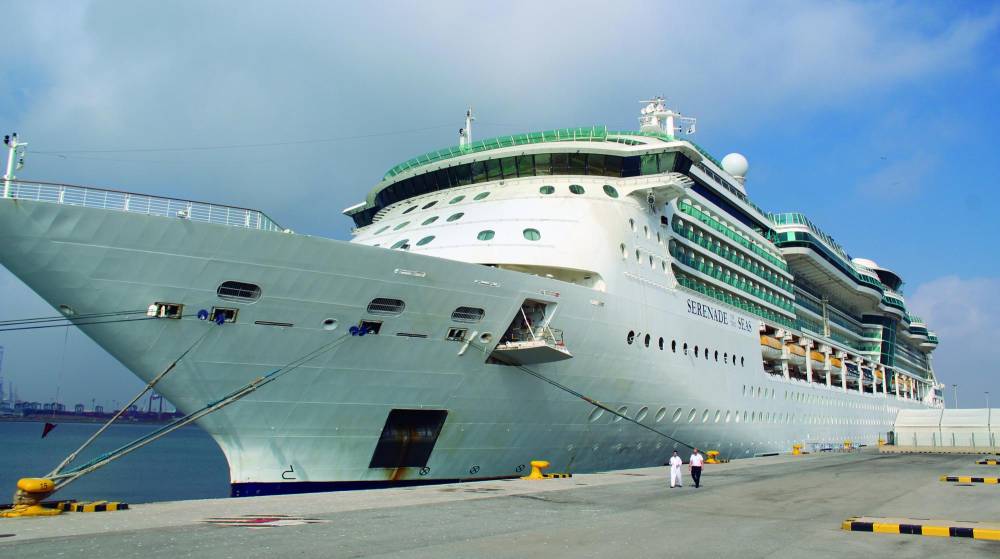 El crucero “Serenade of the Seas” hace su primera escala en el Puerto de Valencia