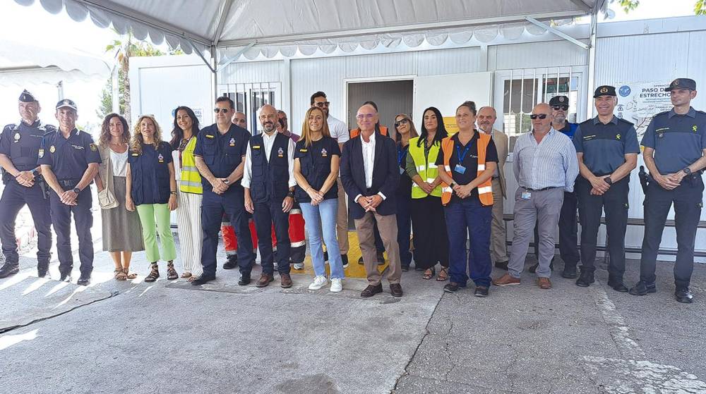 Málaga canaliza 42.000 pasajeros y 10.000 vehículos en la Operación Paso del Estrecho