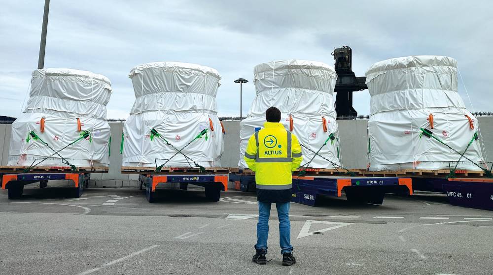 Altius gestiona el transporte intermodal de cuatro separadores de vapor hasta Francia