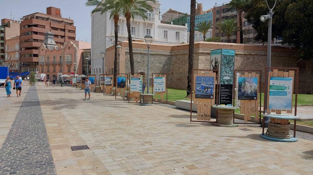 El Puerto de Cartagena acoge una exposición sobre sostenibilidad pesquera y acuícola