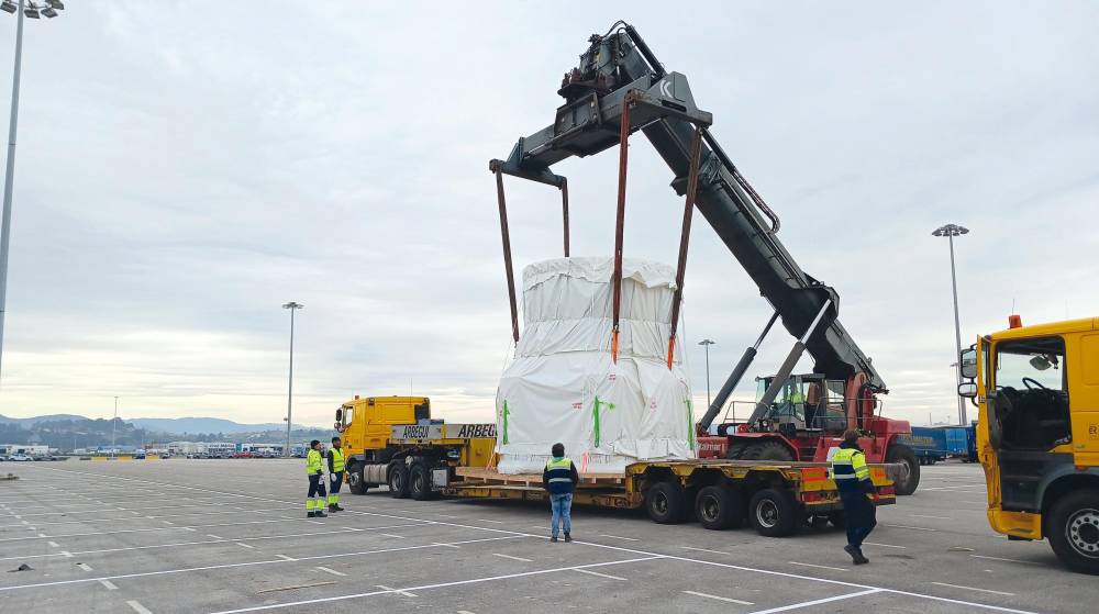 Altius gestiona el transporte intermodal de cuatro separadores de vapor hasta Francia