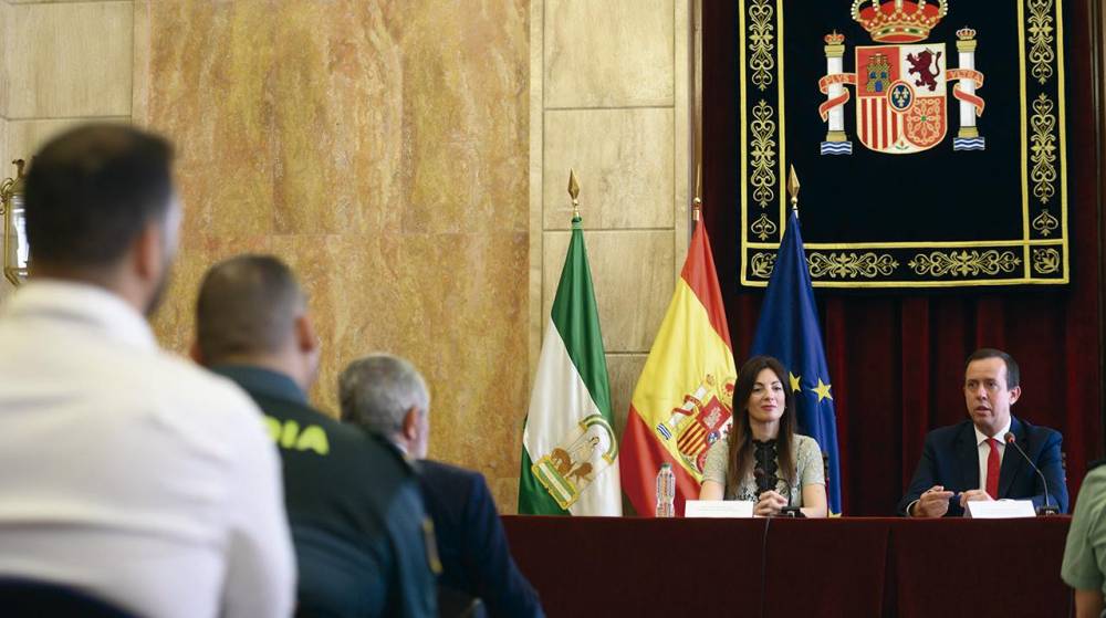 Rosario Soto pone en valor la colaboración para el éxito de la OPE en el Puerto de Almería