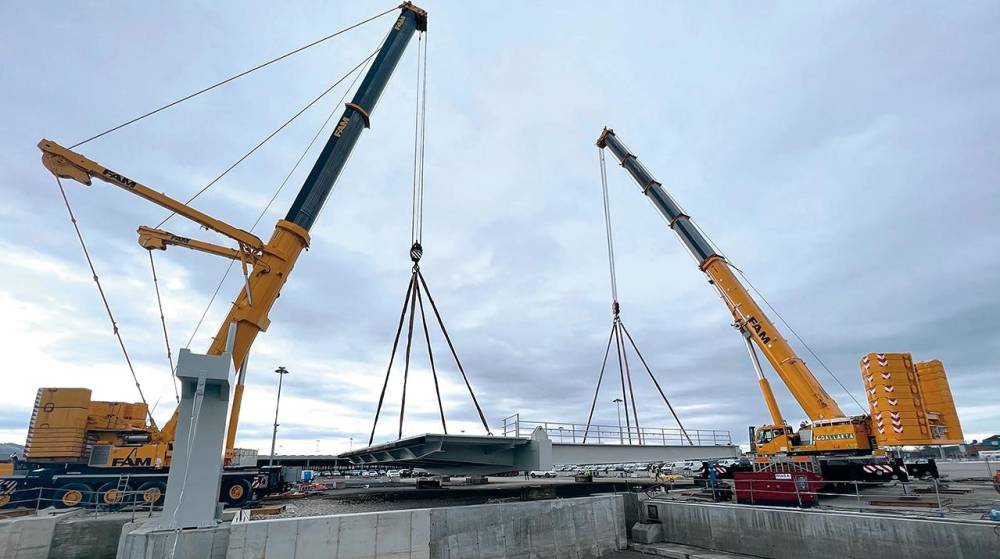 Colocada la rampa para tráfico rodado en el muelle de Raos 7 del Puerto de Santander