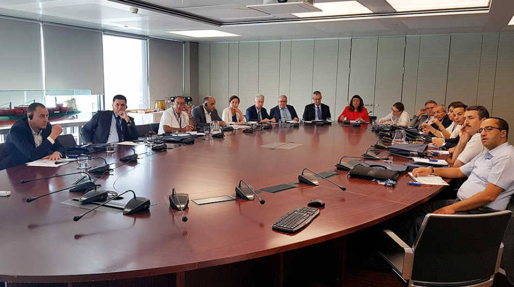 El Puerto de Barcelona presenta la Ventanilla &Uacute;nica a una delegaci&oacute;n argelina