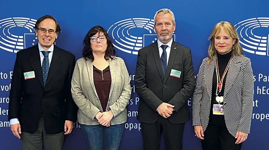 Julio Rodríguez-Martín Feriche, presidente de la Cámara de Comercio de Motril y José García Fuentes, presidente de la Autoridad Portuaria en las reuniones con los grupos políticos con representación en el Parlamento Europeo y con la comisión de Movilidad y Transportes.