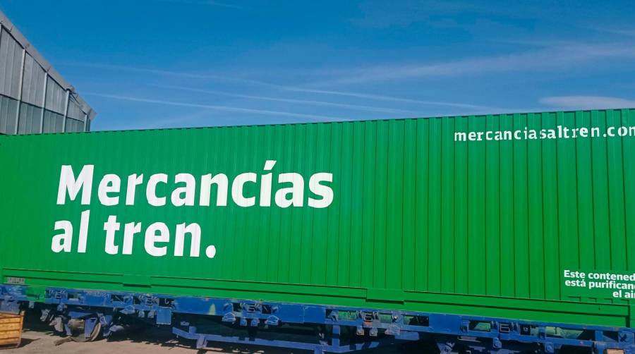 El contenedor de “Mercancías al tren” purificará el aire gracias a su pintura