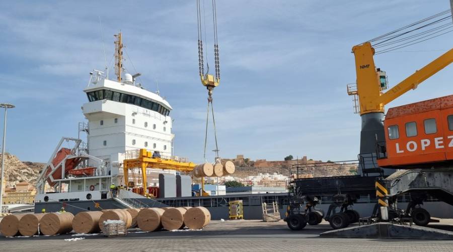 Las exportaciones en los puertos de la AP de Almer&iacute;a crecen un 36,7% hasta octubre