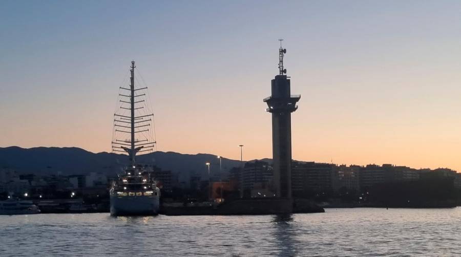 El Puerto de Almería acoge mañana la segunda escala del año del crucero “Wind Surf”