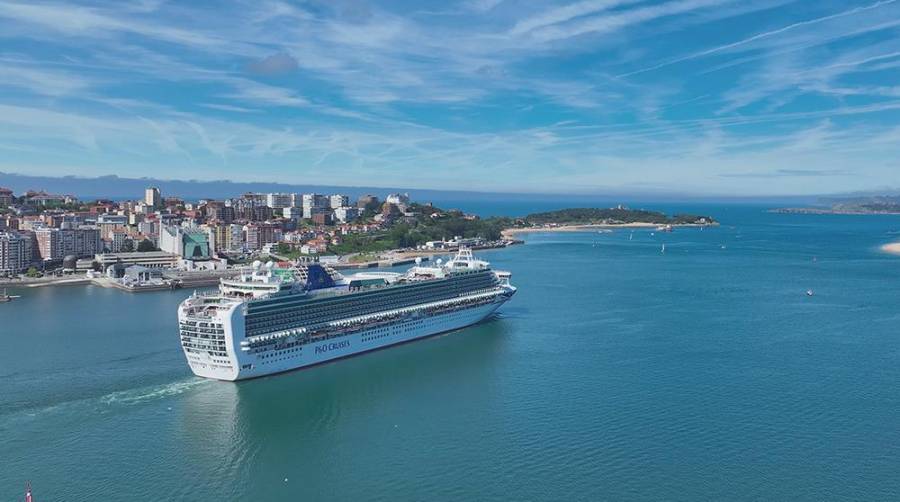 Santander cierra la temporada de cruceros con un 41% más de pasajeros que en 2023