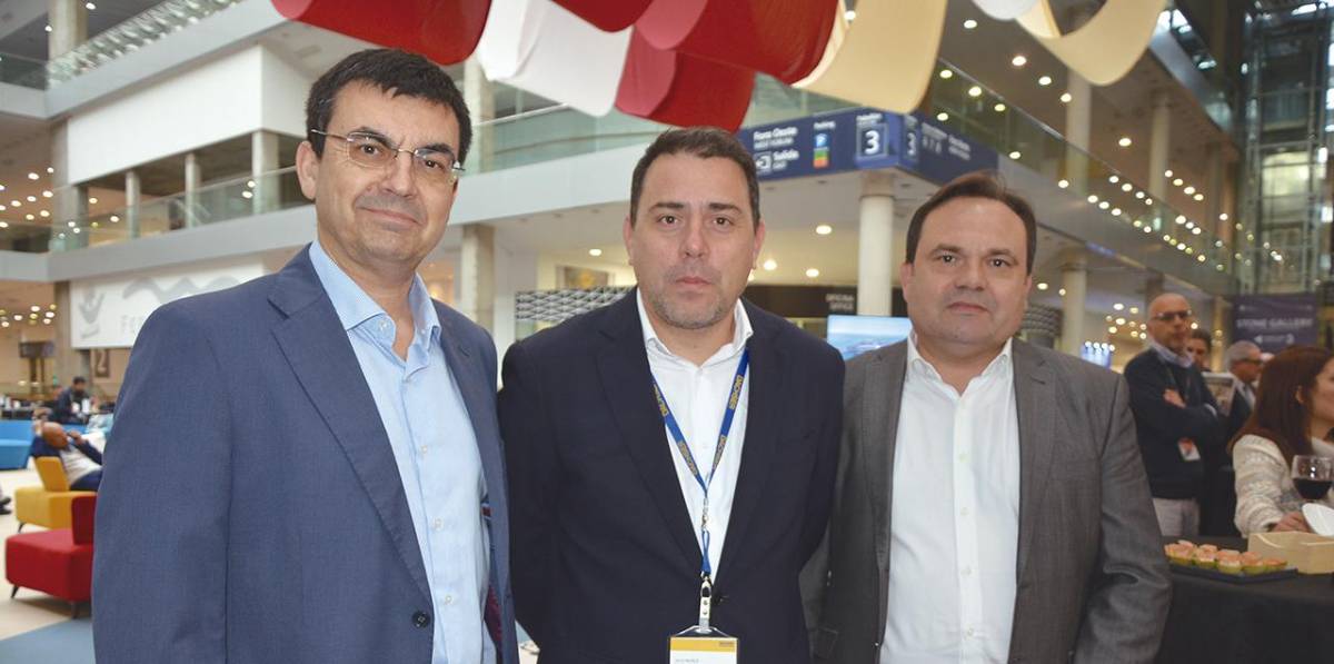 Encuentro Valenciaport comunidad portuaria Cevisama