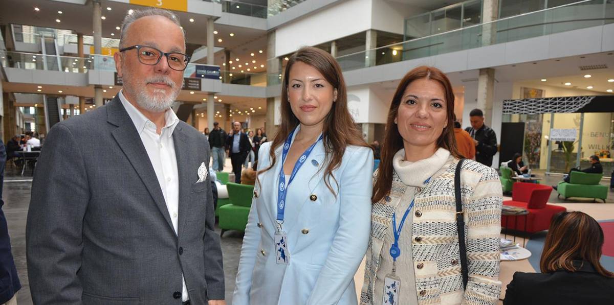 Encuentro Valenciaport comunidad portuaria Cevisama