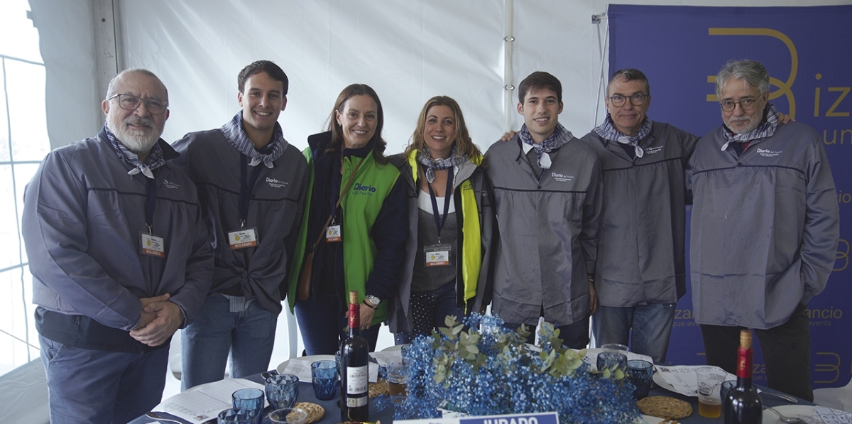 Jurado C: Antonio Crespo, vicepresidente de Propeller Valencia; Álvaro Villegas, teniente de la Guardia Civil y jefe delPuerto de Valencia; Magda Tatay, directora editorial de Grupo Diario; Lorena Ballester, miembro de la Junta Directivade la FVET; Borja Sanjuán, concejal del Ayuntamiento de Valencia; Bernardo Guzmán, delegado de PRISA Media en laComunitat Valenciana; y Cruz Sierra.