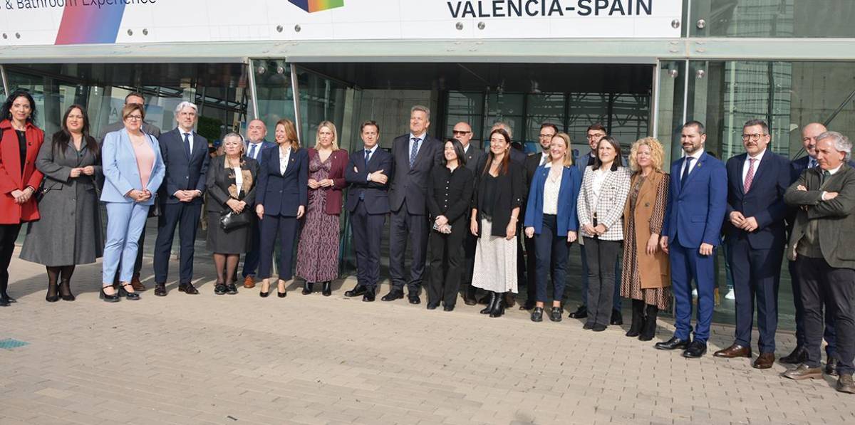 Autoridades presentes en la inauguración de Cevisama. Foto J.C.P.