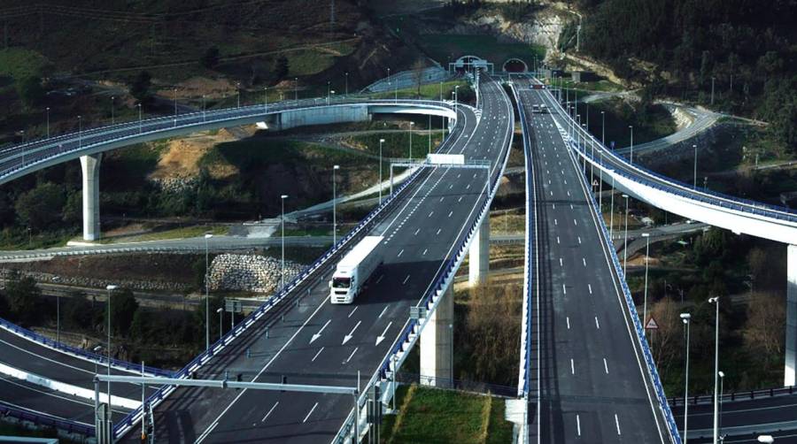 La Variante Sur Metropolitana es una de las obras viarias más importantes realizadas jamás en el territorio vasco.