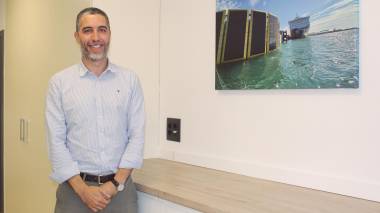 Eduardo Rodero, director general de ShibataFenderTeam en España, en las oficinas de la compañía en Valencia. Foto: J.C.P.
