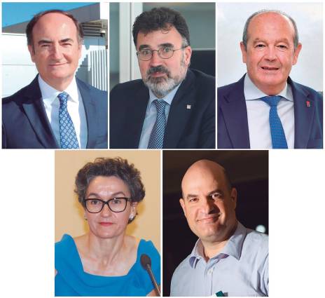 Gerardo Landaluce, presidente de la AP Bahía de Algeciras, Lluis Salvadó, presidente de la Autoridad Portuaria de Barcelona, Ricardo Barkala, presidente de la Autoridad Portuaria de Bilbao, Mar Chao, presidenta de la Autoridad Portuaria de Valencia, Miguel Jiménez, director de Diario del Puerto.