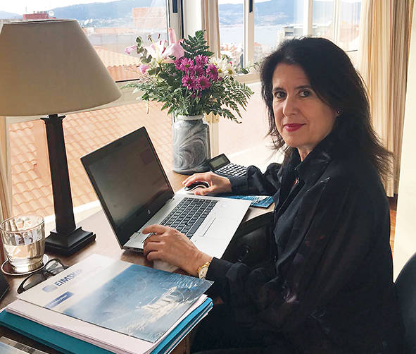 Eva Ortiz, Managing Director de Eimskip Logistics Spain, teletrabaja desde su casa para seguir garantizando el servicio de la compa&ntilde;&iacute;a a sus clientes.