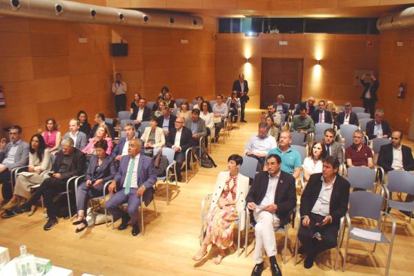 $!Los vectores medioambiental, económico y social ayudarán a subir las mercancías al tren