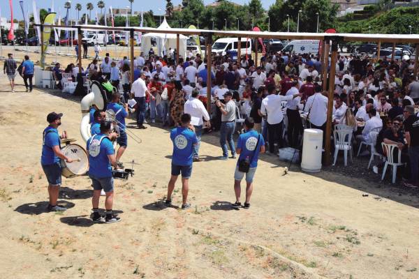 $!La charanga, además de amenizar el evento, aportó una gran dosis de buen ambiente. Foto H. D.