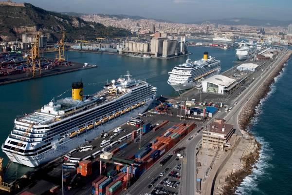 $!En 2018 el Ayuntamiento de Barcelona y el Port de Barcelona firmaron un acuerdo que sitúa en siete el número máximo de terminales para barcos de crucero.