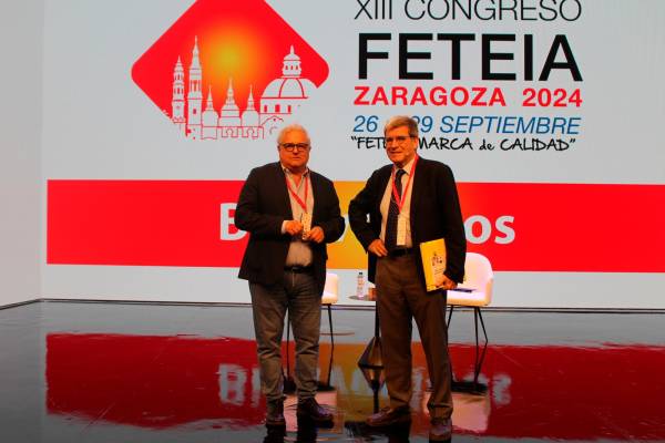 $!Aurelio Martínez, catedrático de Economía aplicada y ex-presidente de la Autoridad Portuaria de Valencia (derecha) y Enric Ticó, presidente de FETEIA. Foto J.P.