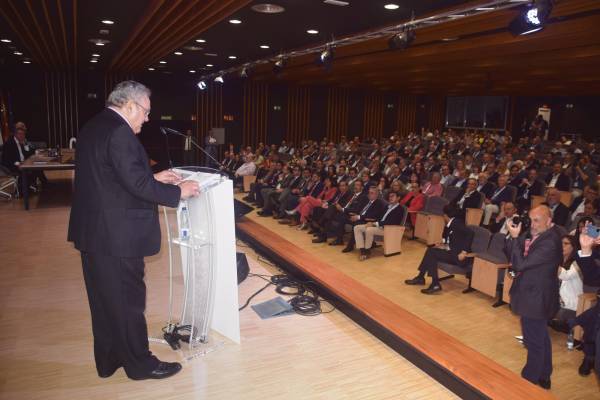 $!Ovidio de la Roza, presidente de CETM, durante su intervención ayer en el Congreso. Foto M.J.