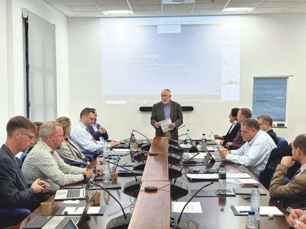 $!Reunión de arranque del proyecto celebrada esta mañana en las instalaciones de APV.