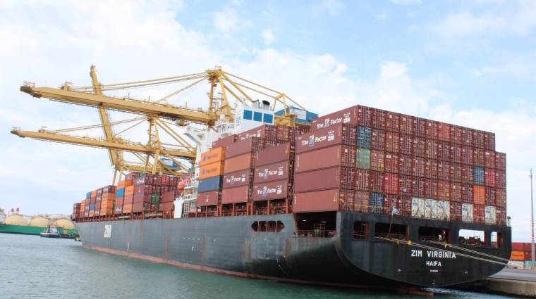 El Puerto de Barcelona crece un 25% en tráfico de contenedores durante el primer cuatrimestre
