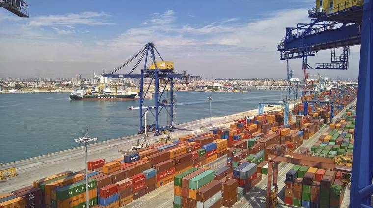 El índice que mide los fletes de exportación desde el Puerto de Valencia ha crecido un 10,58% desde principios de año.