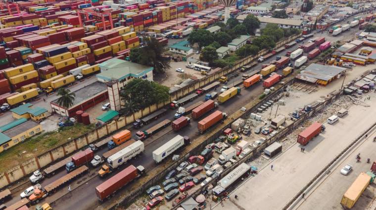 La Autoridad Portuaria de Nigeria (NPA) ha dado la voz de alarma sobre el incremento de los actos de extorsión en las vías de acceso a los complejos portuarios de Lagos y Tin Can Island.