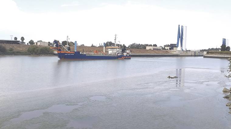 Los trabajos de mantenimiento han comenzado en la zona pr&oacute;xima a la esclusa Puerta del Mar.