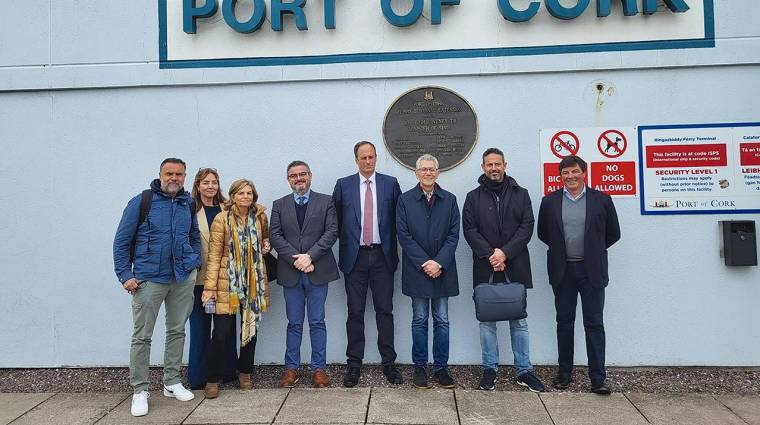 La delegación gallega ha visitado hoy el Puerto de Cork.