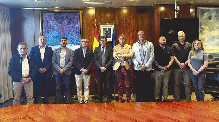 Participantes de la reunión entre Fenatport y Puertos del Estado.