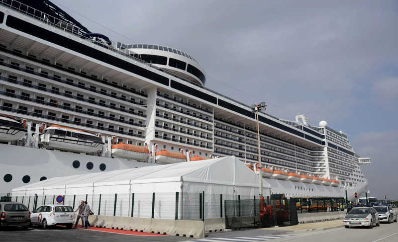 El Puerto de Valencia estrena con &eacute;xito la primera fase de su nuevo muelle de cruceros