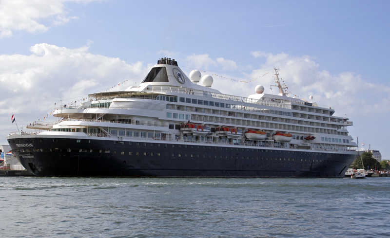 El buque &quot;Prinsendam&quot; da por estrenada la temporada de cruceros en el Puerto de Motril