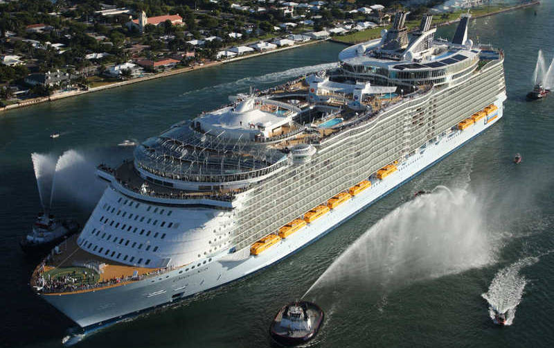 Barcelona afronta con satisfacci&oacute;n el reto que supone ser puerto base del &quot;Oasis of the Seas&quot;