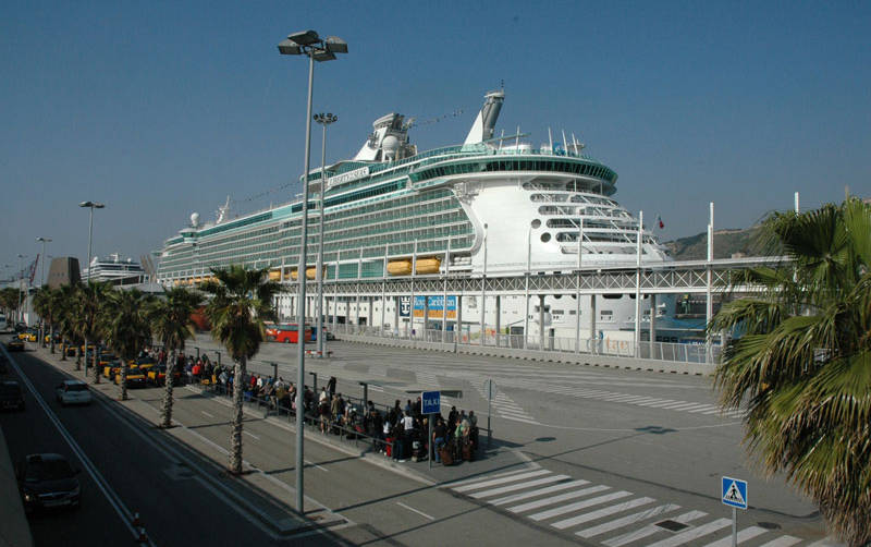 Barcelona ser&aacute; puerto base del &quot;Liberty of the Seas&quot; y del &quot;Serenade of the Seas&quot; en 2014