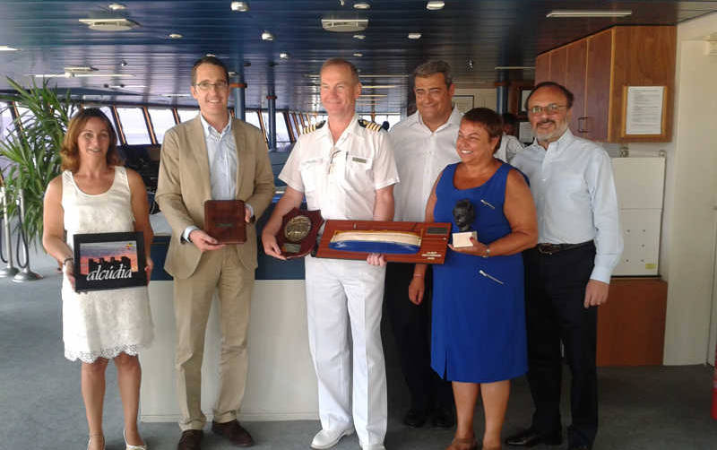 El crucero &quot;The World llega a Alc&uacute;dia&quot;