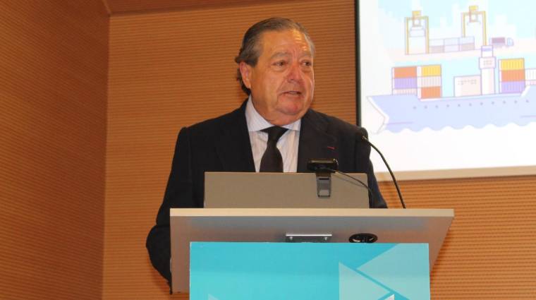 Vicente Boluda durante su ponencia en la clausura de la 32ª edición del Máster en Gestión Portuaria y Transporte Intermodal. Foto J.C.P.