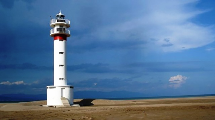 Este mi&eacute;rcoles, 1 de julio, el Port de Tarragona encender&aacute; de forma simult&aacute;nea los faros de San Carlos de la R&aacute;pita, Salou y Torredembarra.