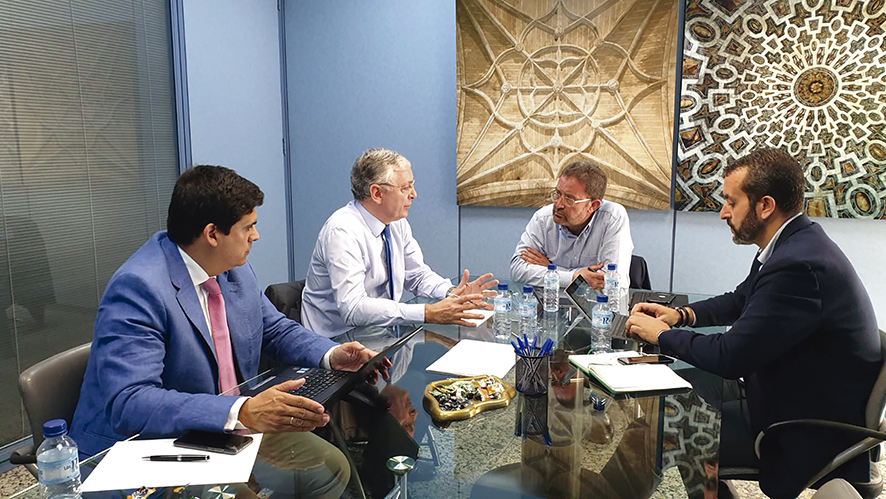 En el encuentro a dos bandas participaron, por parte de la Autoridad Portuaria de Huelva, su director, Ignacio &Aacute;lvarez-Ossorio y el jefe del departamento de Desarrollo de Negocio, Jaime Beltr&aacute;n; y por parte de Avante Extremadura, su director, Miguel Bernal Carri&oacute;n y el responsable del departamento de Proyectos, Juan Manuel Cabo.