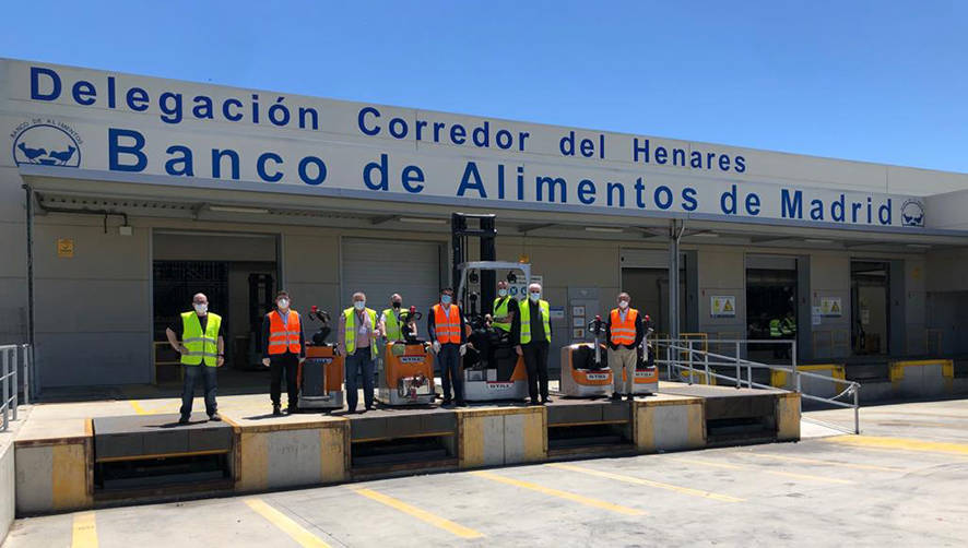 Still entrega 5 carretillas el&eacute;ctricas para reforzar la intralog&iacute;stica del Banco de Alimentos de Madrid durante la emergencia alimentaria.