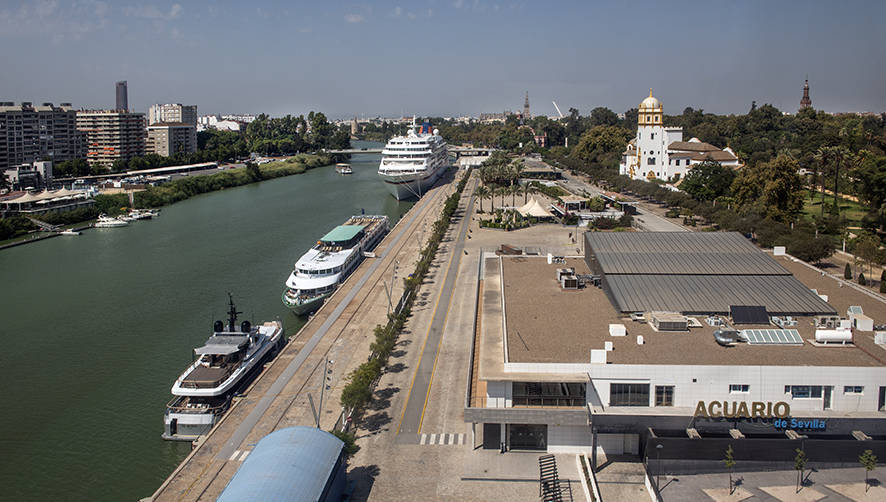 El Puerto de Sevilla reactiva los cruceros con la primera escala de la &quot;Belle de Cadix&quot;