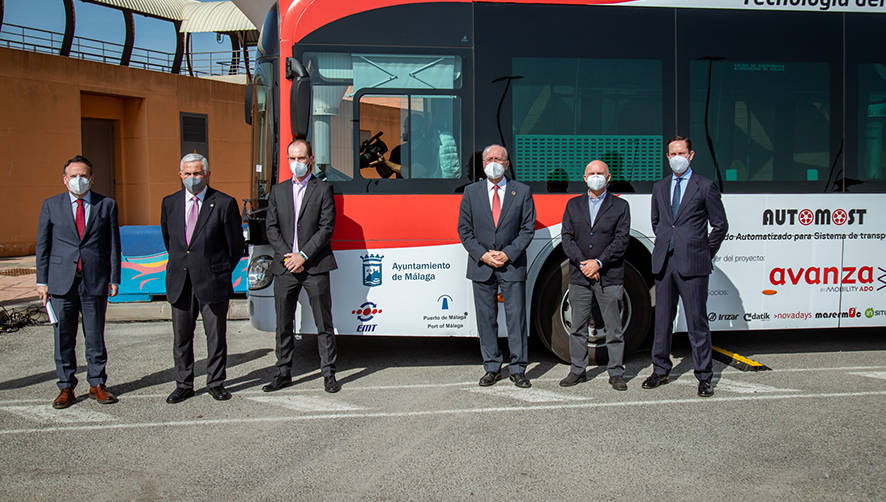 El autob&uacute;s urbano aut&oacute;nomo AutoMOST se pone a prueba en el Puerto de M&aacute;laga.