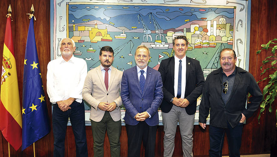 Barbate pide ser puerto de inter&eacute;s general integr&aacute;ndose en la Autoridad Portuaria de C&aacute;diz