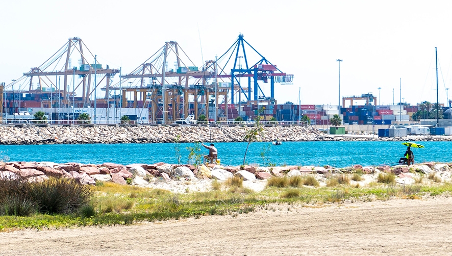 Desde la Federaci&oacute;n Valenciana de Empresarios del Transporte y la Log&iacute;stica, consideran que esta infraestructura reforzar&aacute; el liderazgo del Puerto de Val&egrave;ncia como enclave estrat&eacute;gico del comercio internacional.