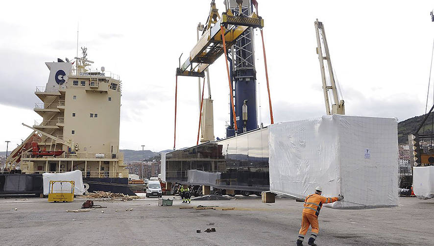 Bilboestiba CPE refuerza su labor formativa en manejo de maquinaria y control de operaciones