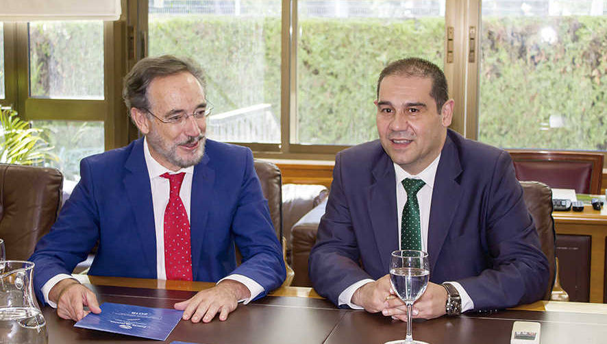 La Junta y el Puerto de Huelva potenciar&aacute;n una estrategia log&iacute;stica global para Andaluc&iacute;a